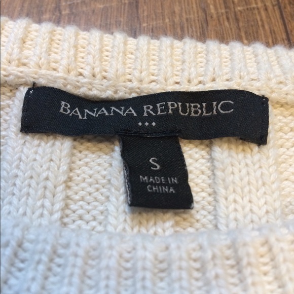 NWOT Banana Republic Cream Sweater - Picture 3 of 3